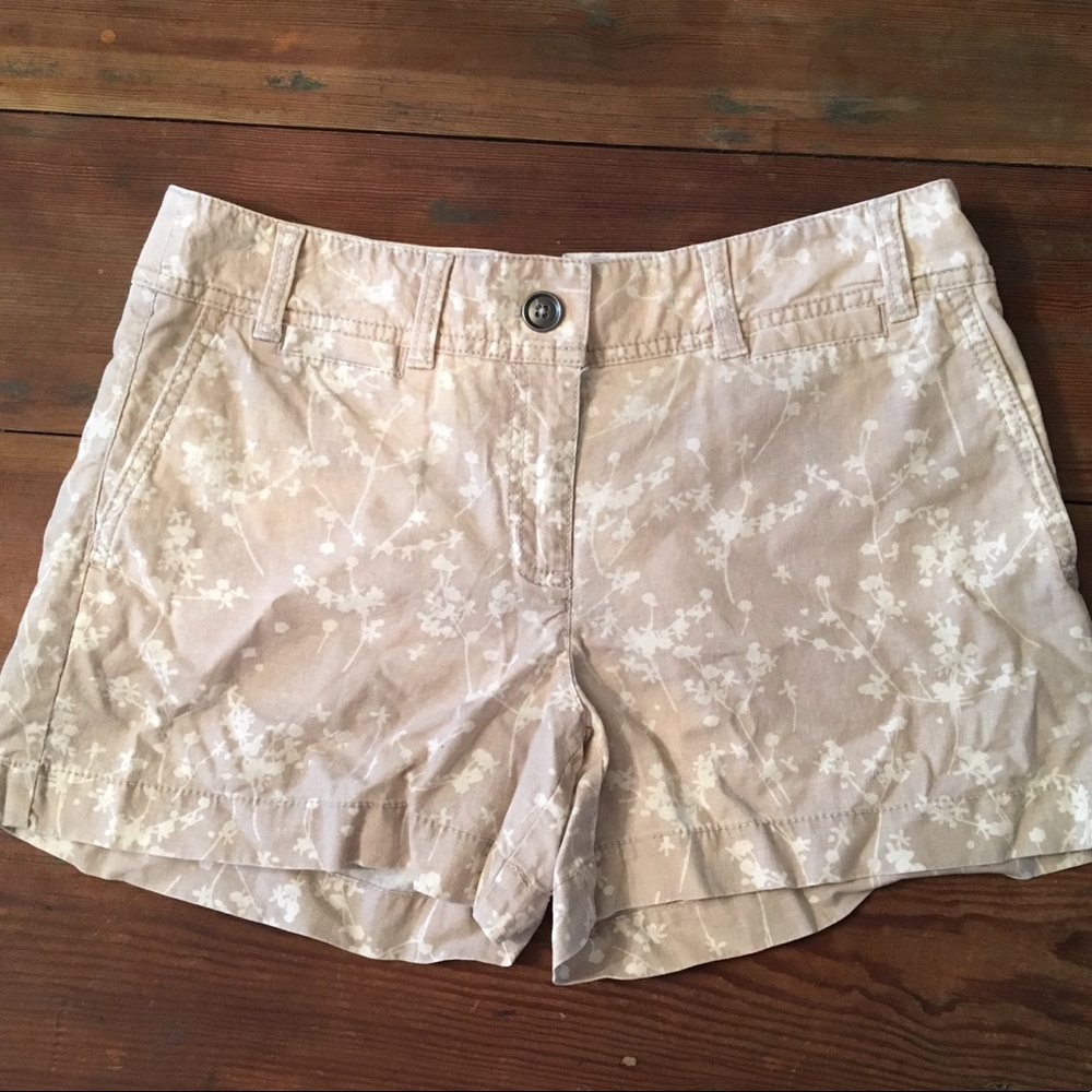 Ann Taylor Loft Shorts - Size 6